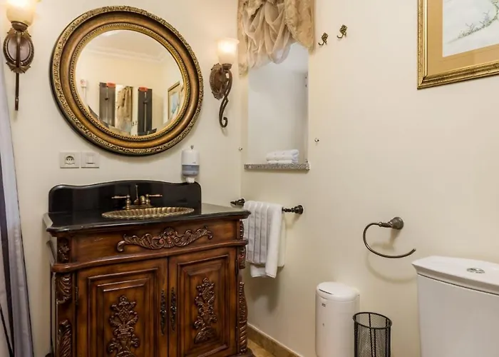 Bv Apartment *